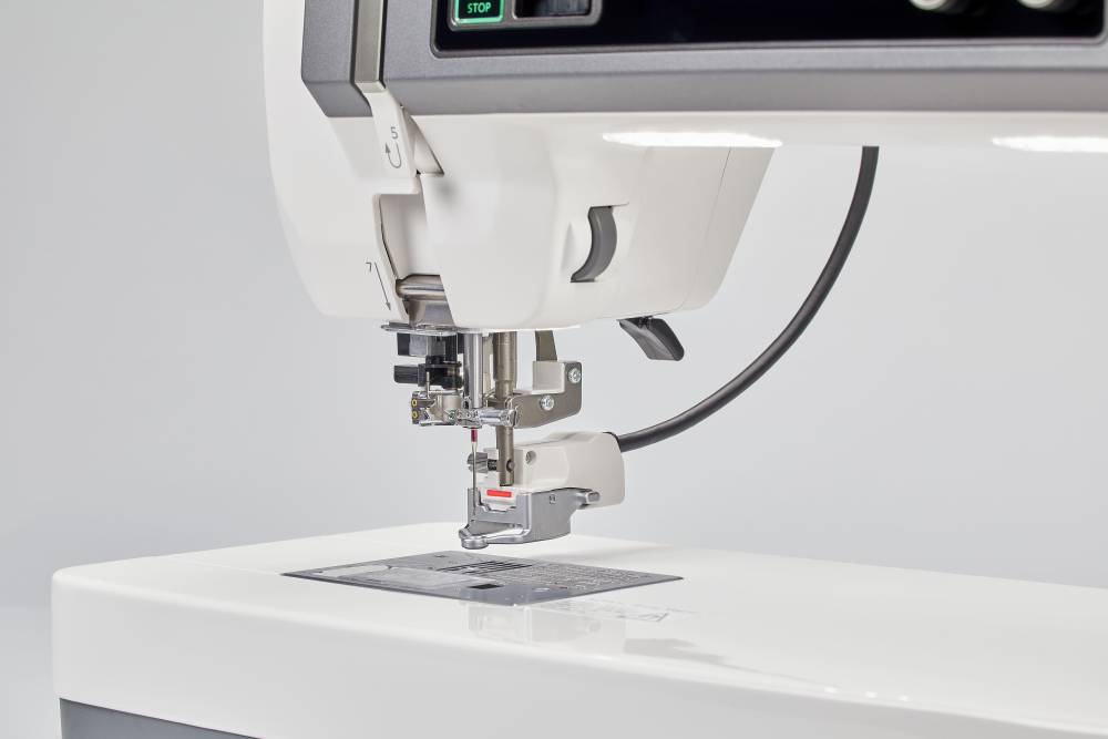 janome continental m17 image2