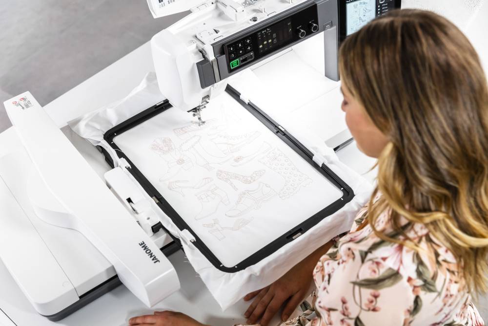 janome continental m17 image13