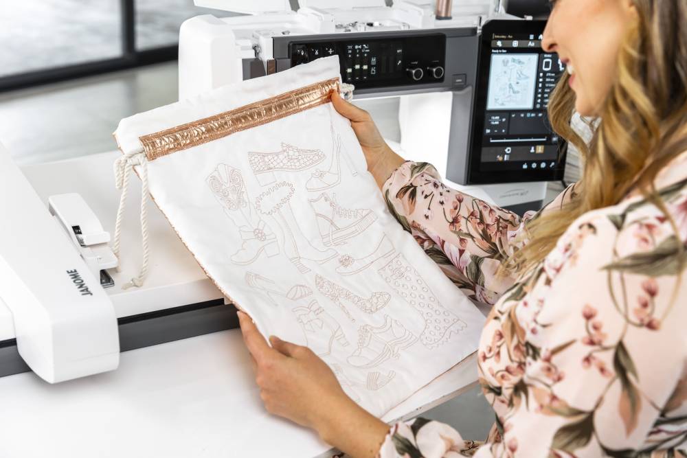 janome continental m17 image15